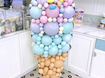 Dekoracija balonima u obliku sladoleda